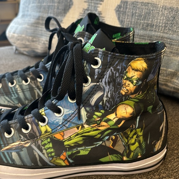 Converse
Dc Comics X Chuck Taylor All Star Arrow Sneakers Size Men 9.5 - Picture 6 of 13